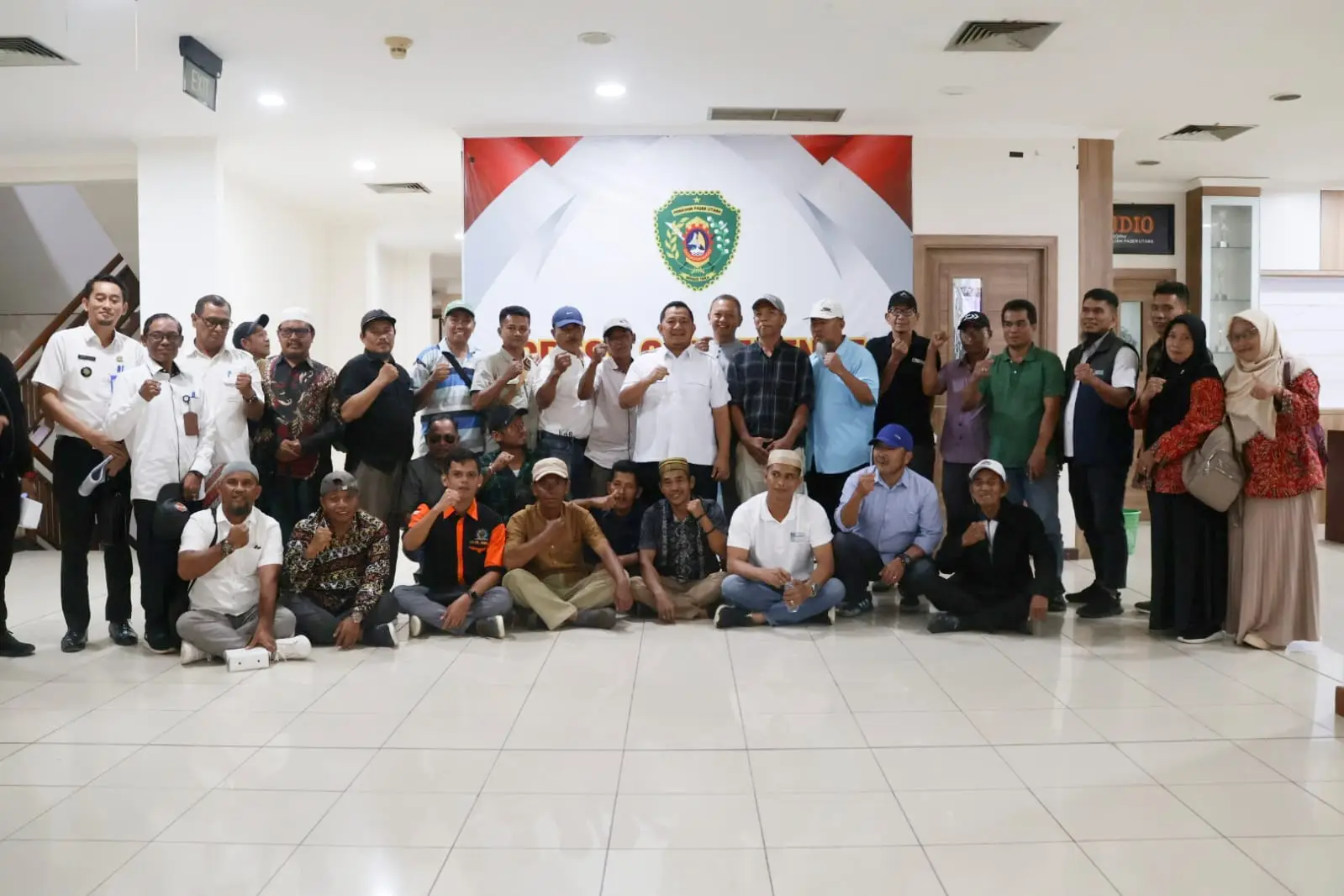 Bupati PPU Temui Warga Jenebora dan Gersik, Bahas Terkait Penyelesaian Lahan