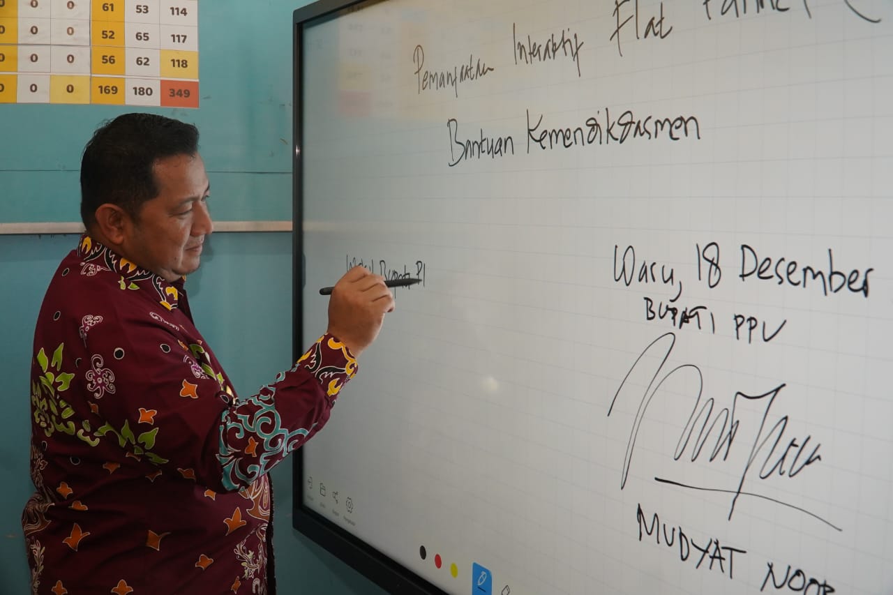 Bupati PPU Tinjau IFP, Dorong Transformasi Digital Sekolah