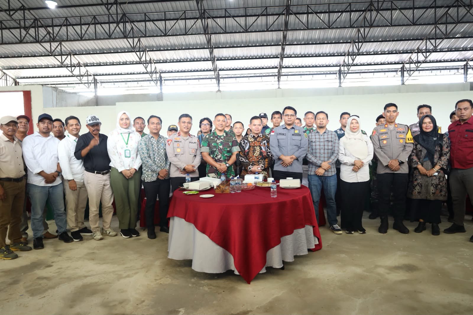 Sekda PPU Hadiri Peresmian Operasionalisasi 1.061 Koperasi Desa/Kelurahan Merah Putih