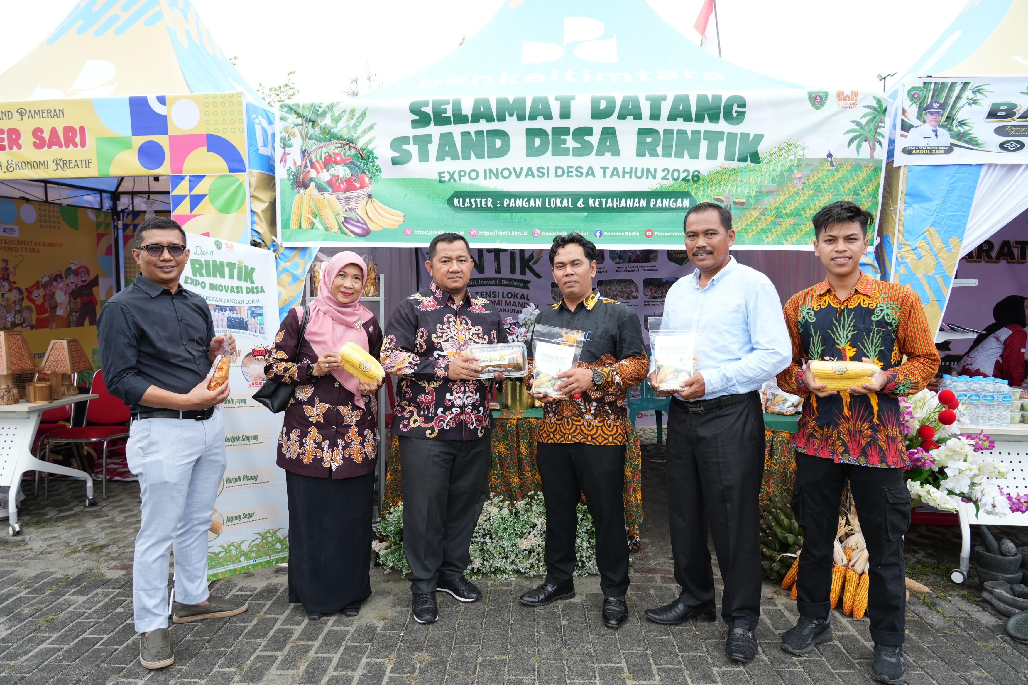 Bupati Sambangi Stand UMKM, Dukung Pengembangan Produk Lokal