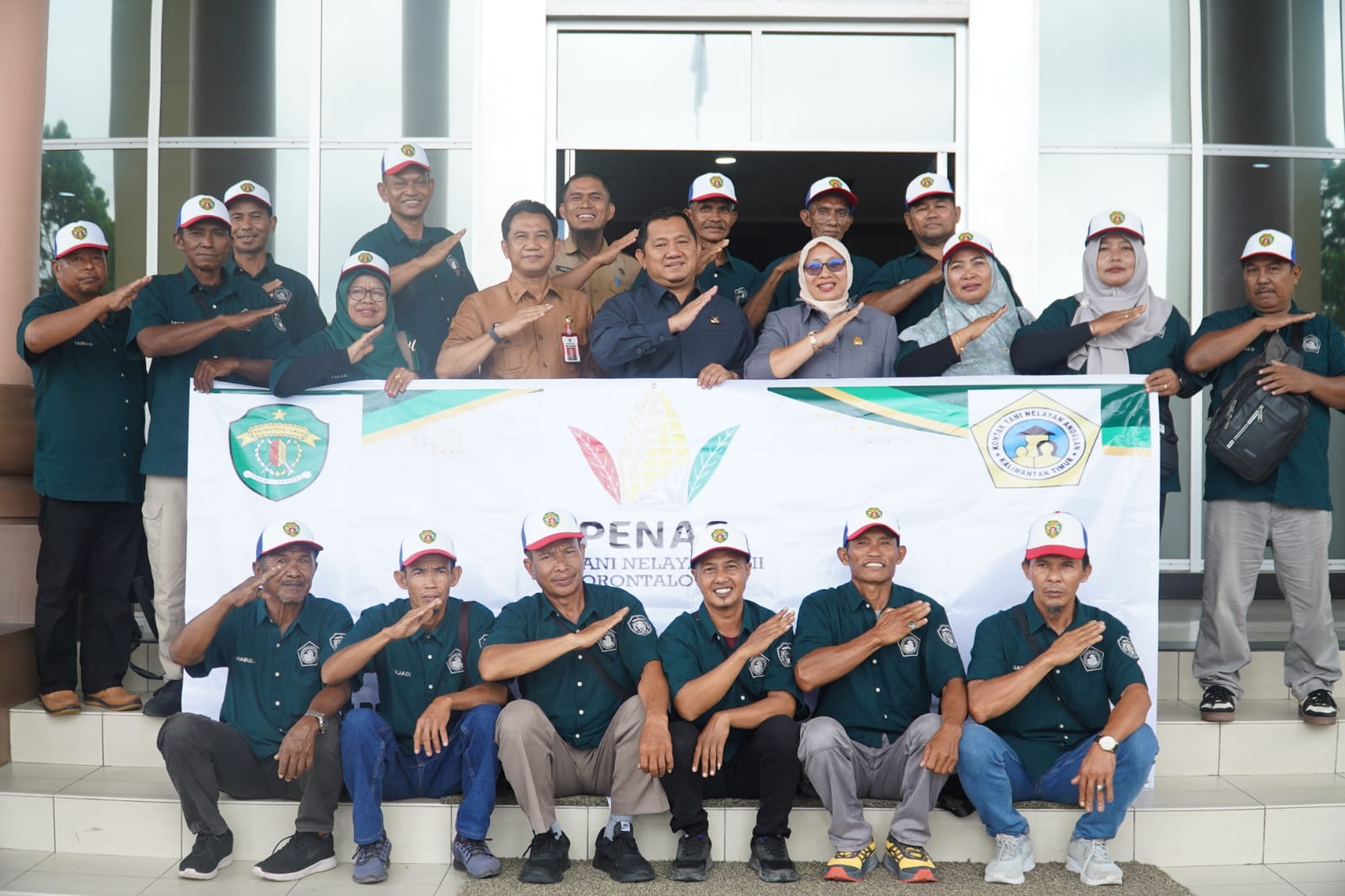 Bupati Mudyat Noor Lepas Kontingen KTNA PPU ke PENAS XVII di Gorontalo