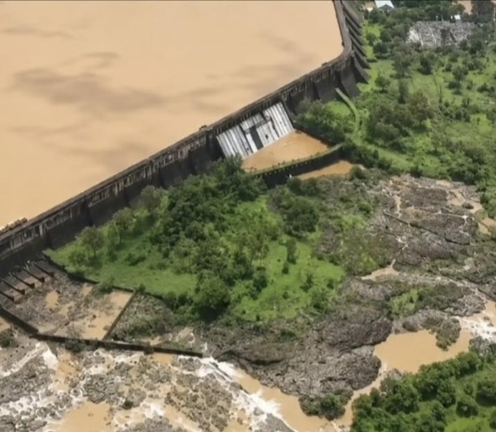 Banjir Bandang Nepal Picu Siaga Infrastruktur Air India, Ancaman Mengarah ke Wilayah Hilir